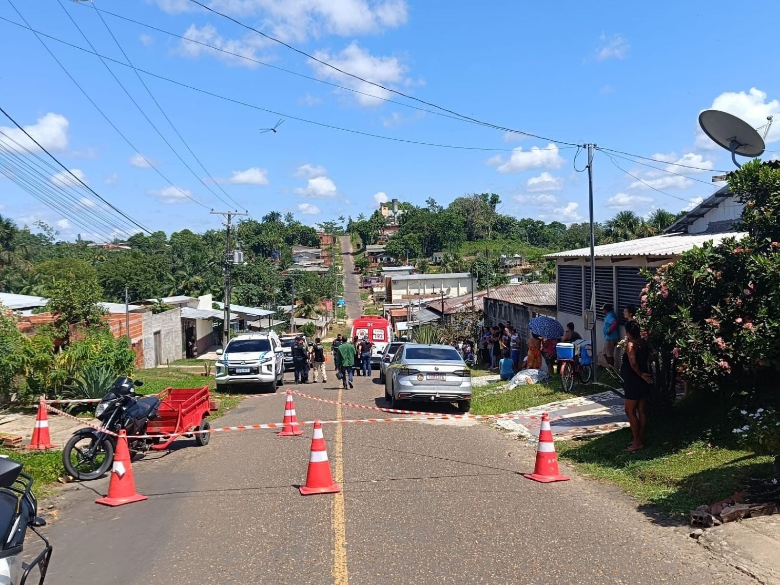 Menino de 7 anos corre para rua, é atingido por moto e morre no interior do Acre