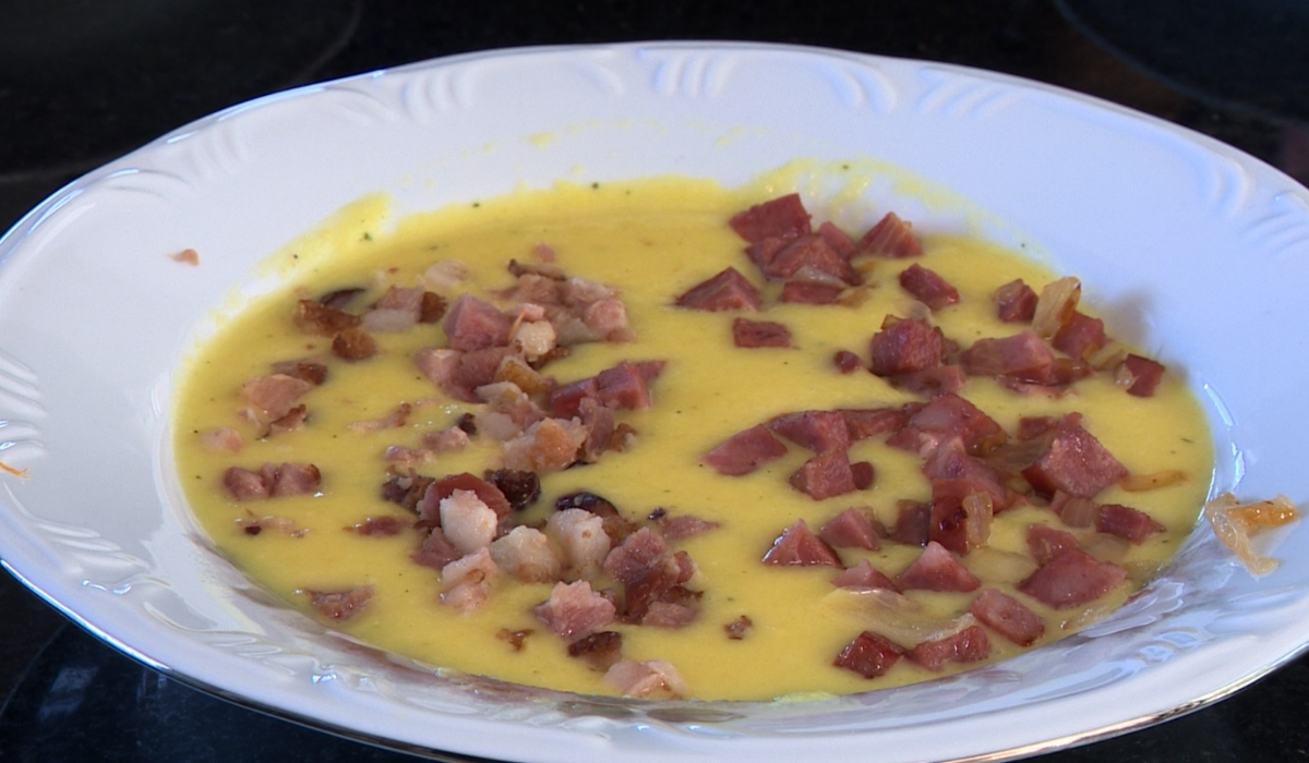 Sabor de Casa: aprenda a fazer caldo de mandioquinha