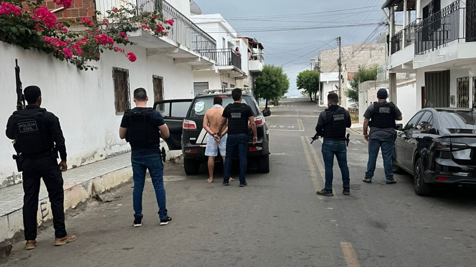 Homem apontado como 'guardião' de armas do PCC no interior do Ceará é preso