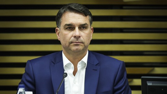 PF investiga empréstimo do BRB a Flávio Bolsonaro para compra de mansão avaliada em R$ 6 milhões