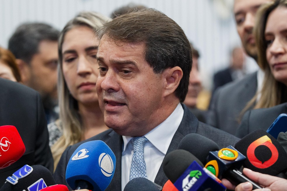Evandro Leitão critica transição de governo na Prefeitura de Fortaleza. — Foto: Davi Rocha/SVM