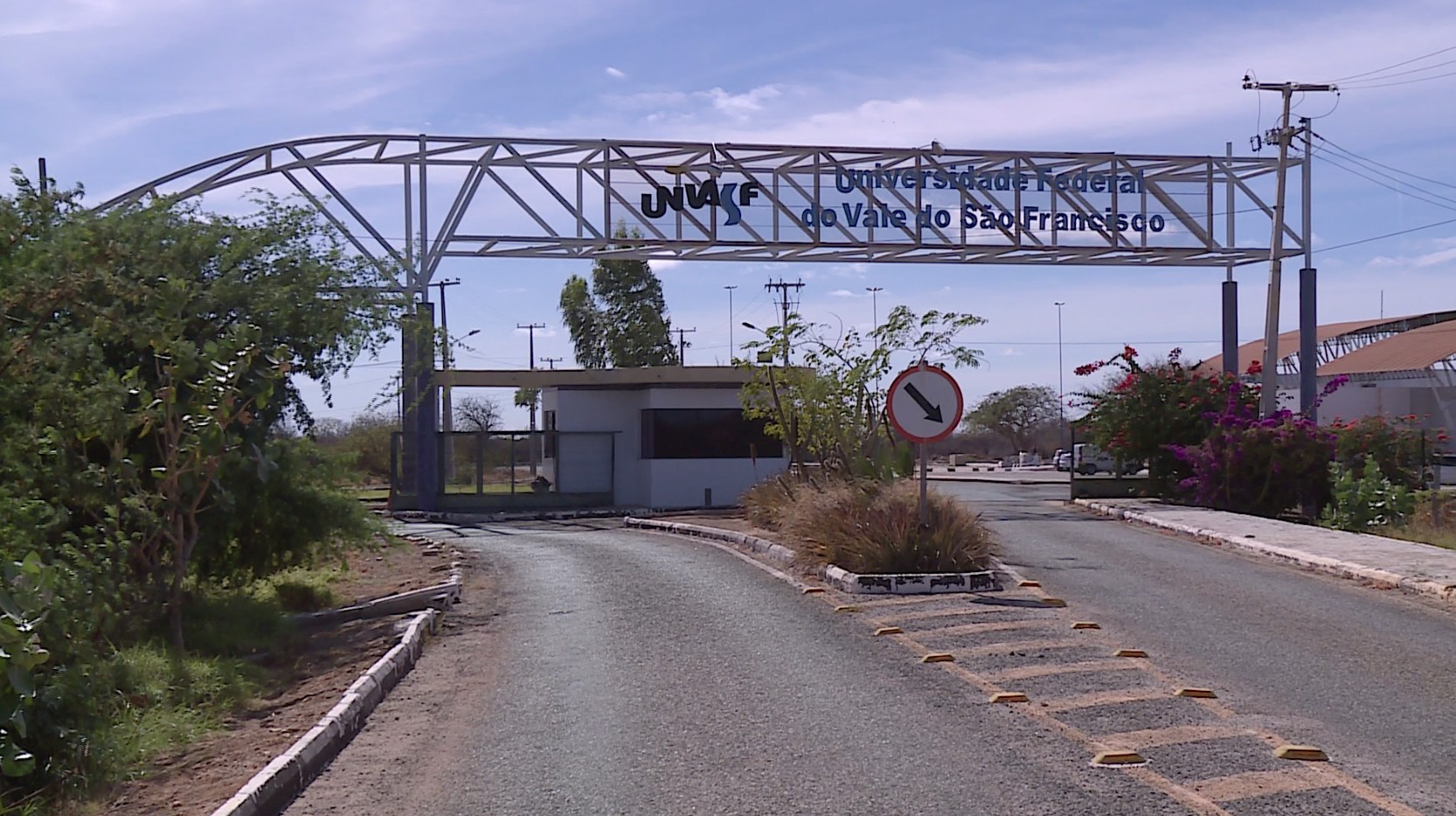 Corpo em decomposição é achado em campus da Univasf; polícia investiga
