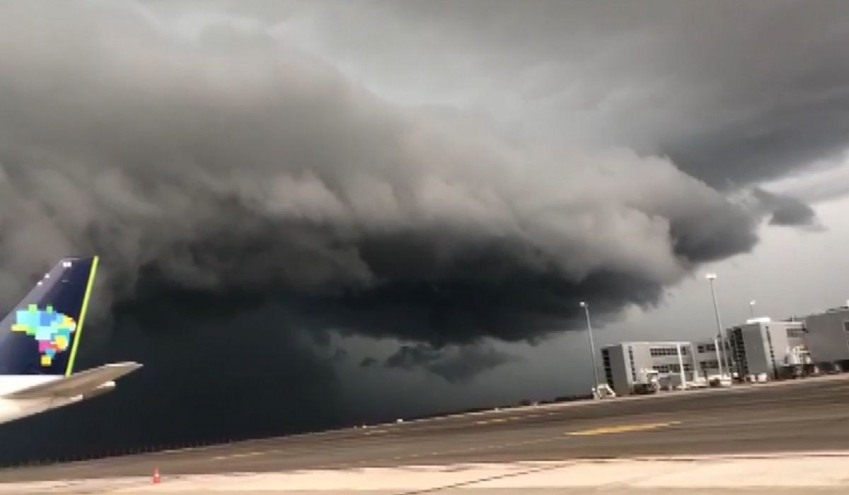 VÍDEO: 'nuvem prateleira' encobre Aeroporto de Viracopos, em Campinas