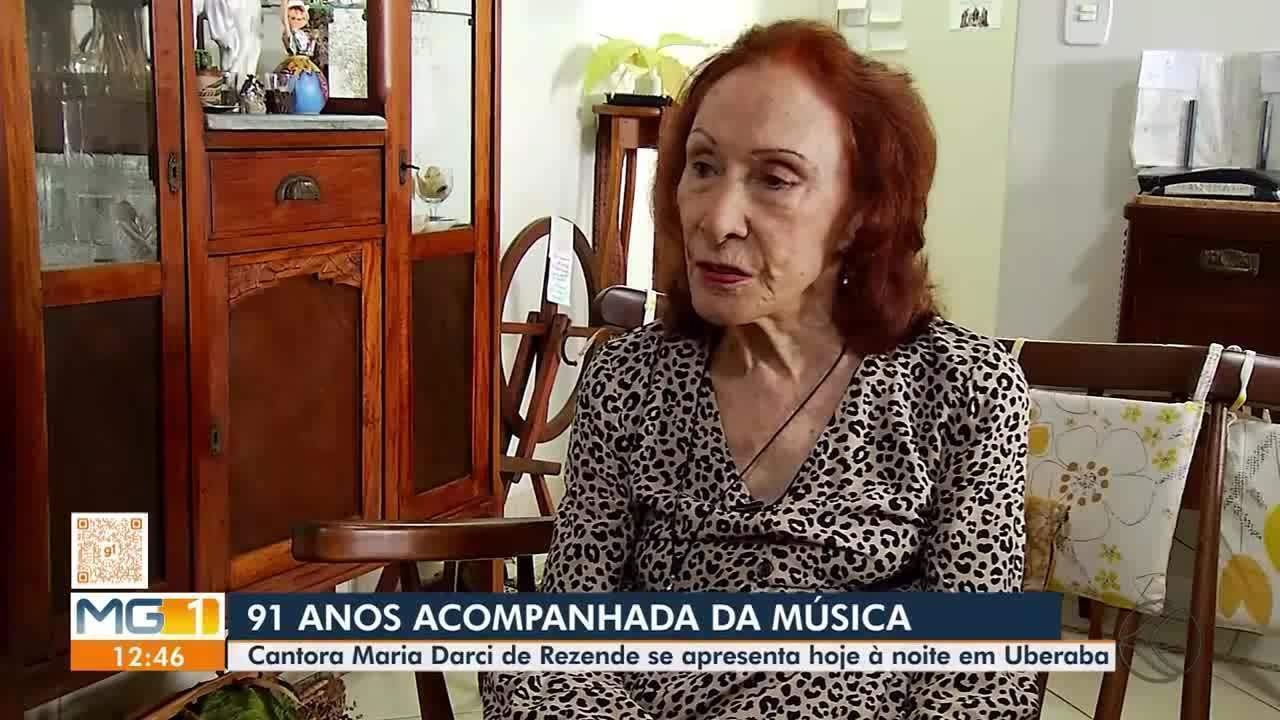Cantora Mineira chega aos 91 anos nos palcos