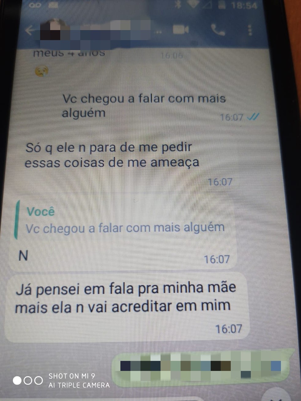 Adolescente relata que já tentou contar para mãe, mas temia a reação dela  — Foto: Reprodução RPC 