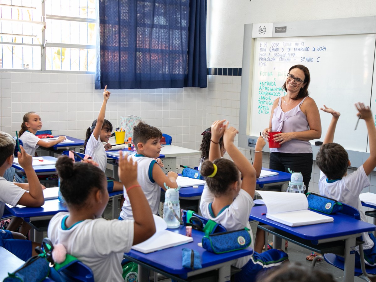 Praia Grande abre processo seletivo interno com 253 vagas e salários até R$ 10 mil