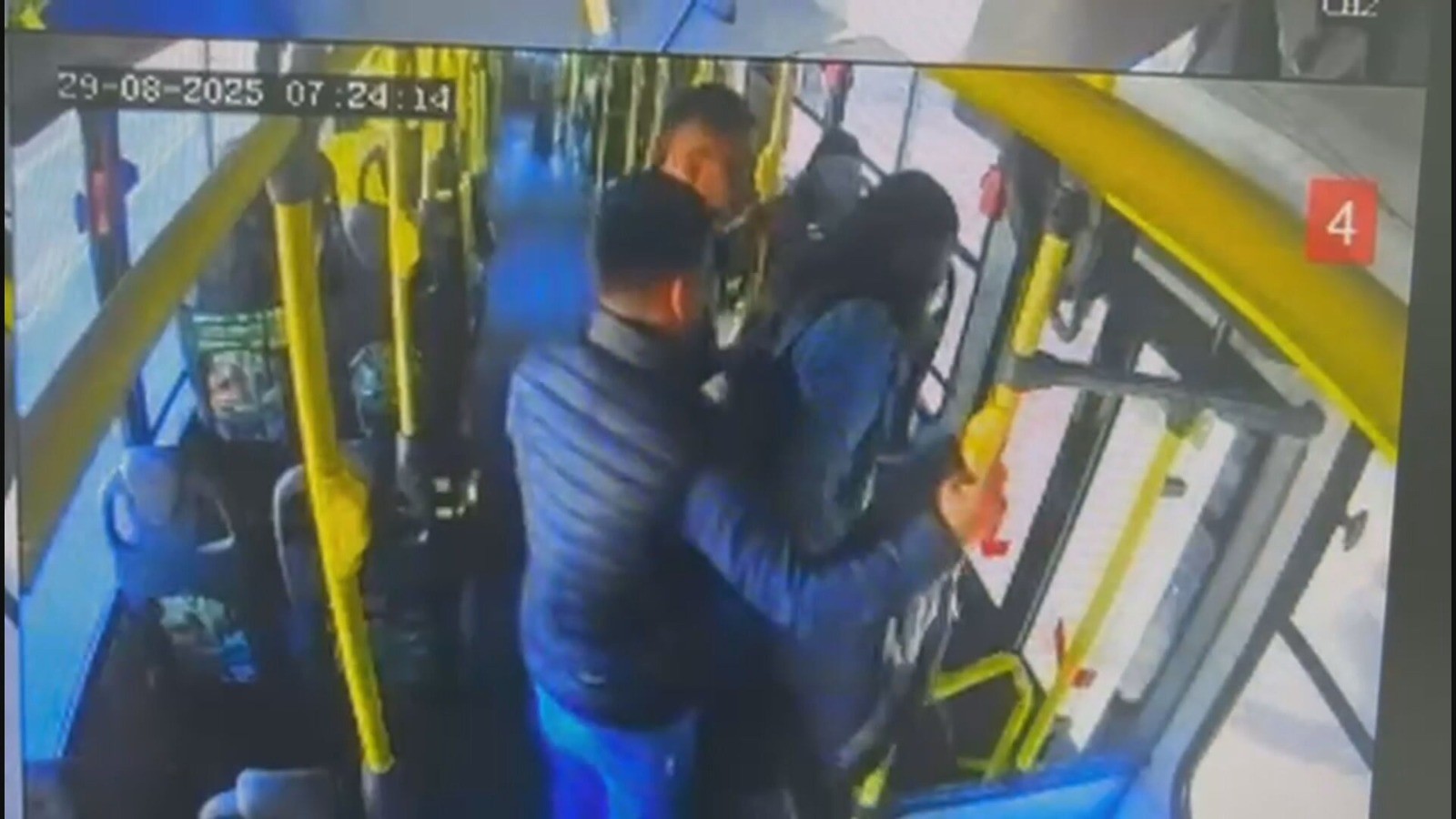 Peruano é preso suspeito de integrar grupo envolvido em furtos de celulares no DF; VÍDEO mostra flagrante