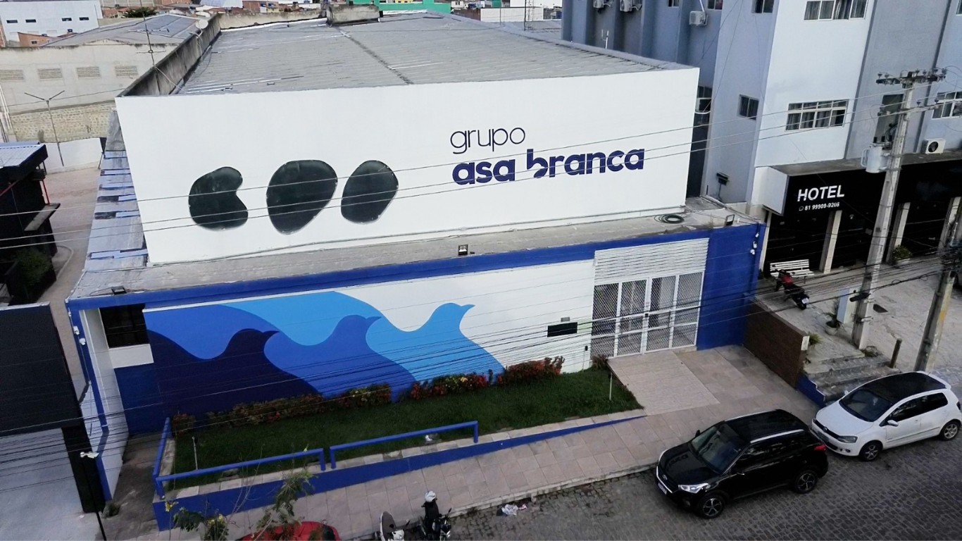 TV Asa Branca recebe homenagem na Câmara de Vereadores