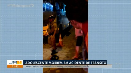 Adolescente perde o controle de moto, bate ônibus e morre