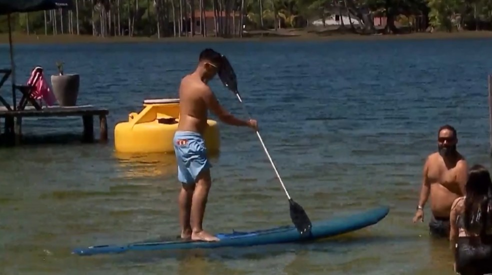 Na Lagoa do Cassó é possível andar de caiaque — Foto: Reprodução/TV Mirante