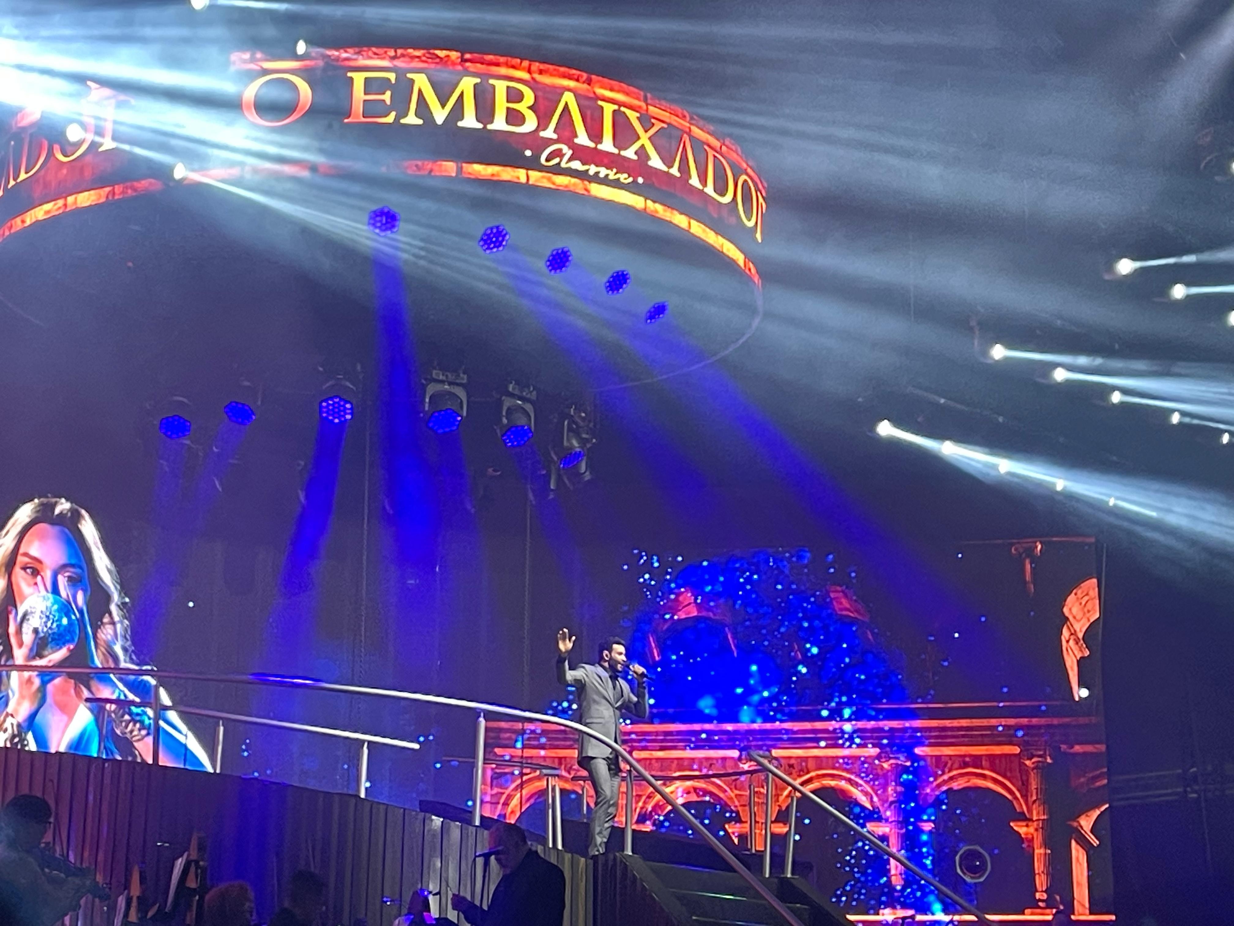 Revisitando sucessos Gusttavo Lima emociona o público com show 'O Embaixador Classic' na Arena da Amazônia 