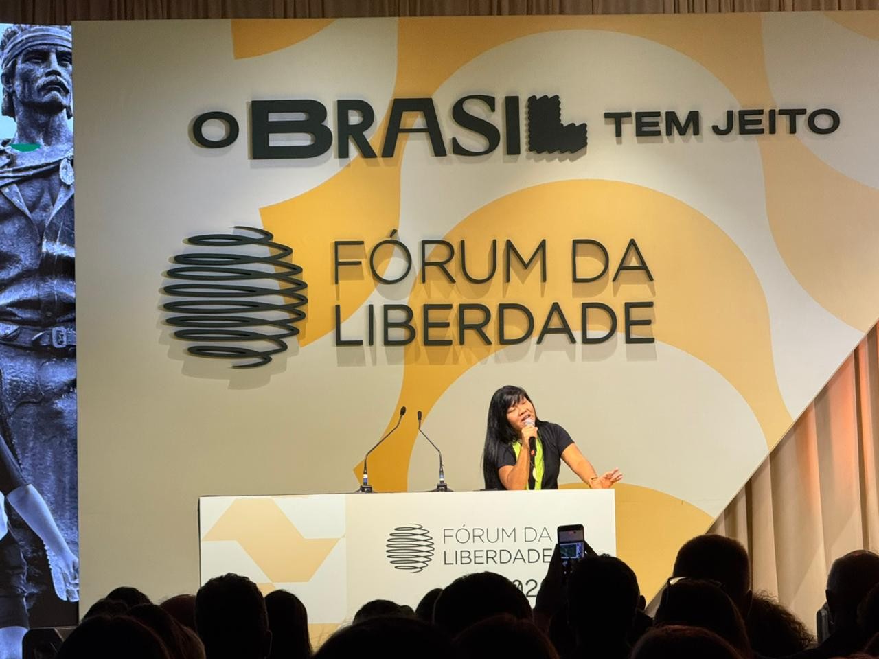 Da rotina à política, influenciadores indígenas ocupam a aldeia digital