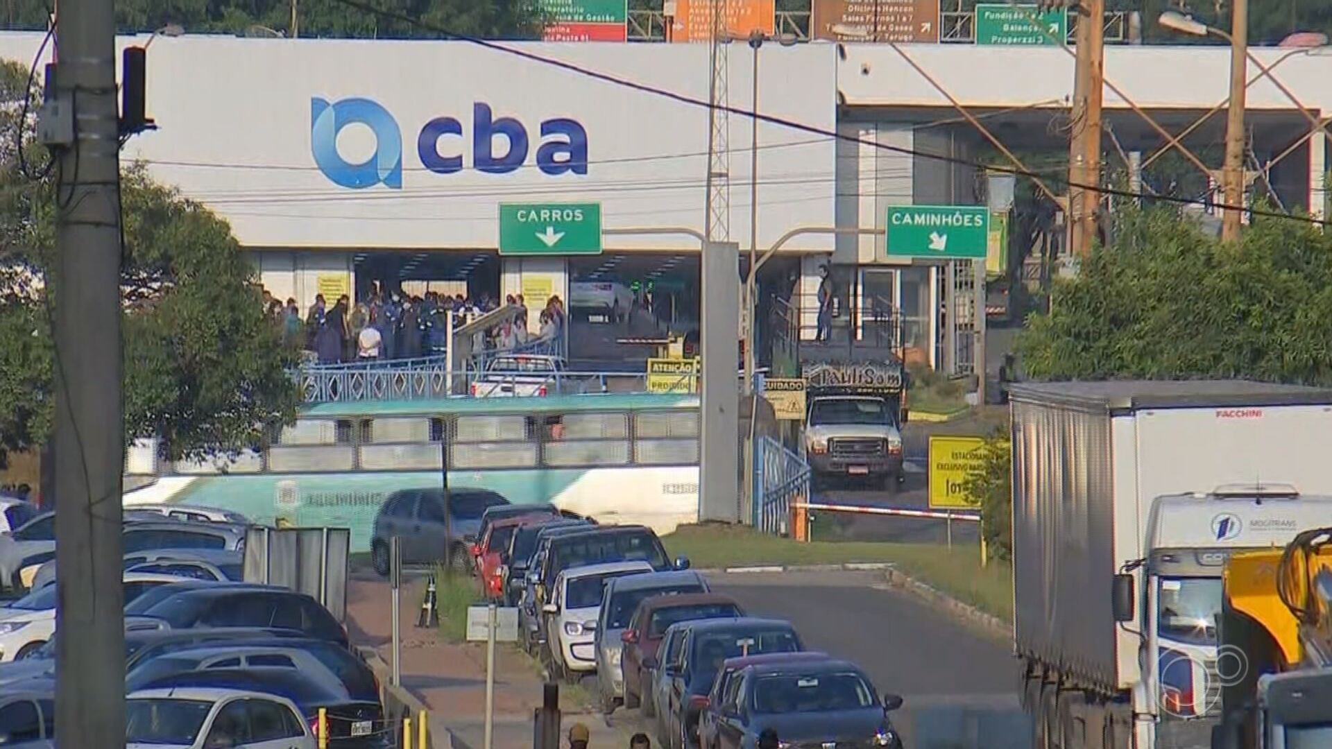 Quarteto é preso em flagrante após desviar cargas de sucata de fábrica em Alumínio; empresa estima prejuízo de R$ 35 milhões