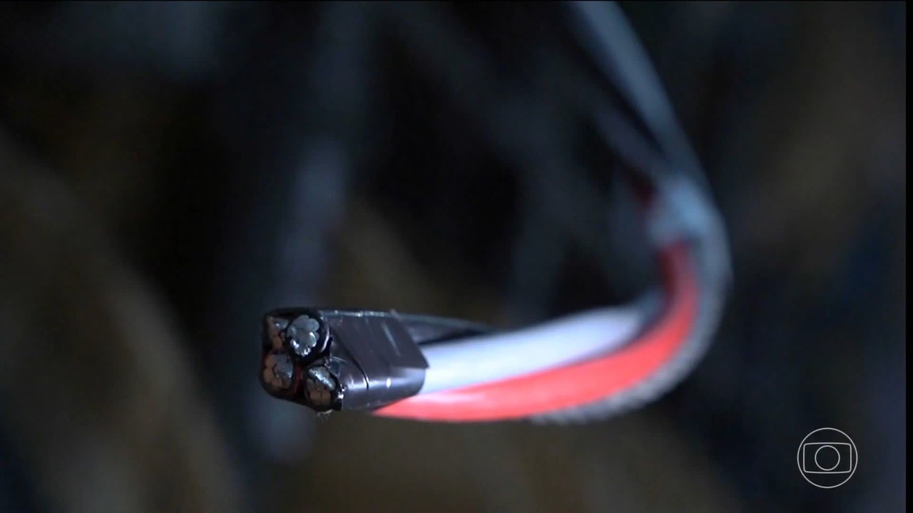 Quase 400 pessoas morreram em acidentes elétricos no Brasil em 2025