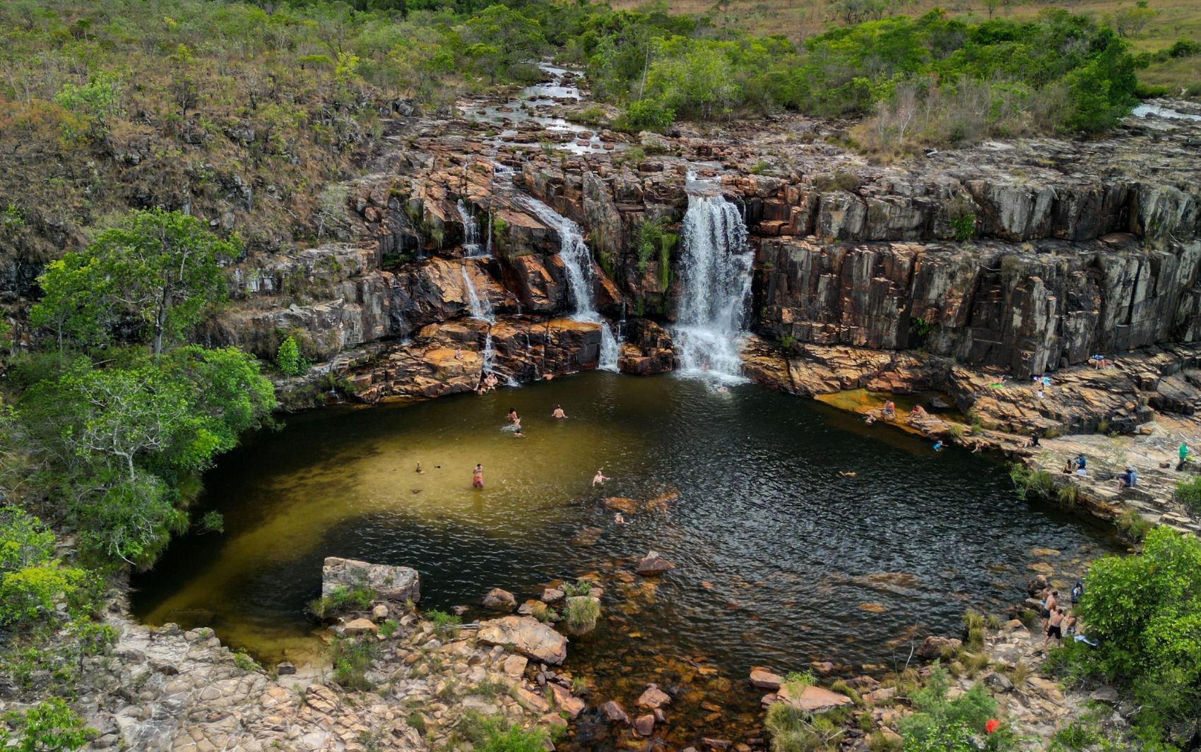 Catarata dos Couros: conheça complexo de cachoeiras que está entre os mais visitados da Chapada dos Veadeiros