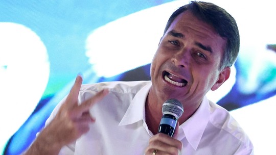 Oposição cobra debate mas só participa da última sessão de discussão da PEC