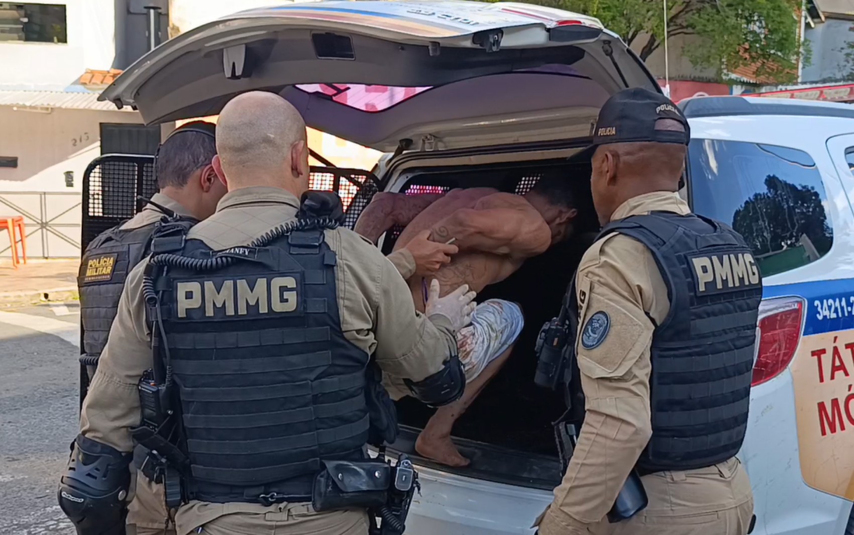 Suspeitos são presos após roubo de R$ 85 mil em setor de RH de hotel em Poços de Caldas, MG