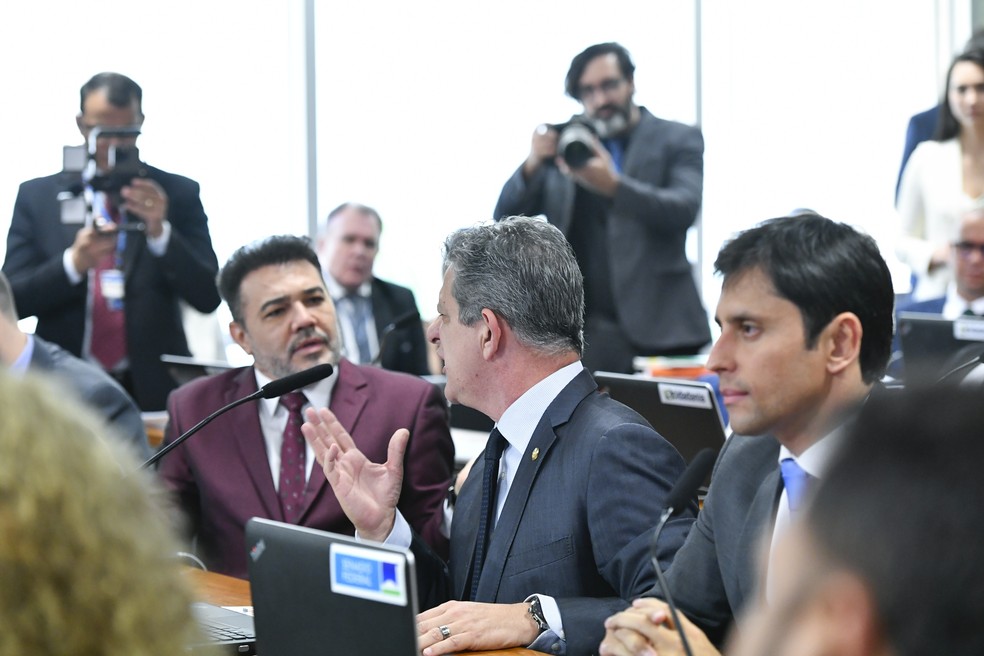 Comissão Parlamentar Mista de Inquérito dos Atos de 8 de Janeiro de 2023 - deputado Marco Feliciano (PL-SP); senador Rogério Carvalho (PT-SE) — Foto: Geraldo Magela/Agência Senado
