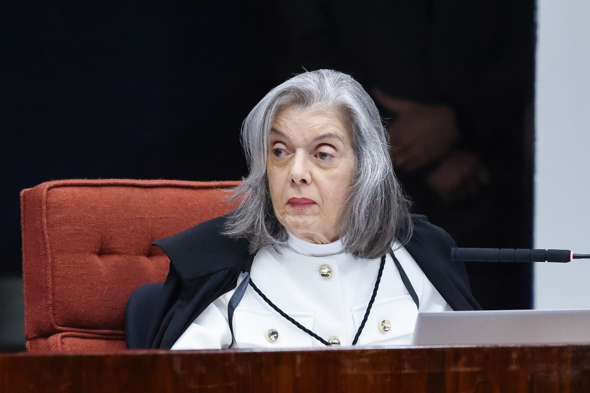 Trama golpista: ataque a urnas foi coordenado para enfraquecer o Poder Judiciário, diz Cármen Lúcia