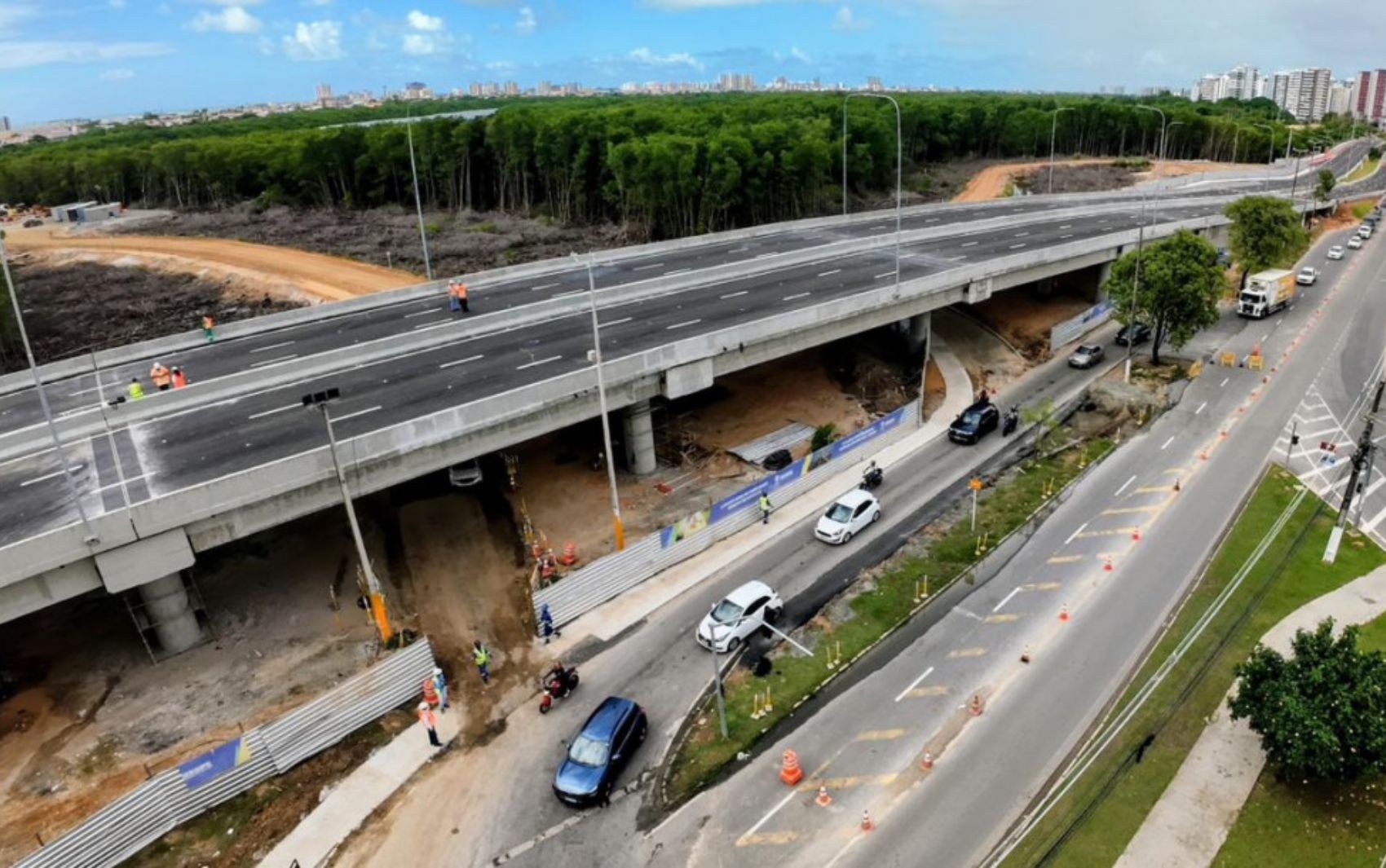 Trânsito no viaduto do Complexo Viário Maria do Carmo em Aracaju será liberado nesta quarta-feira