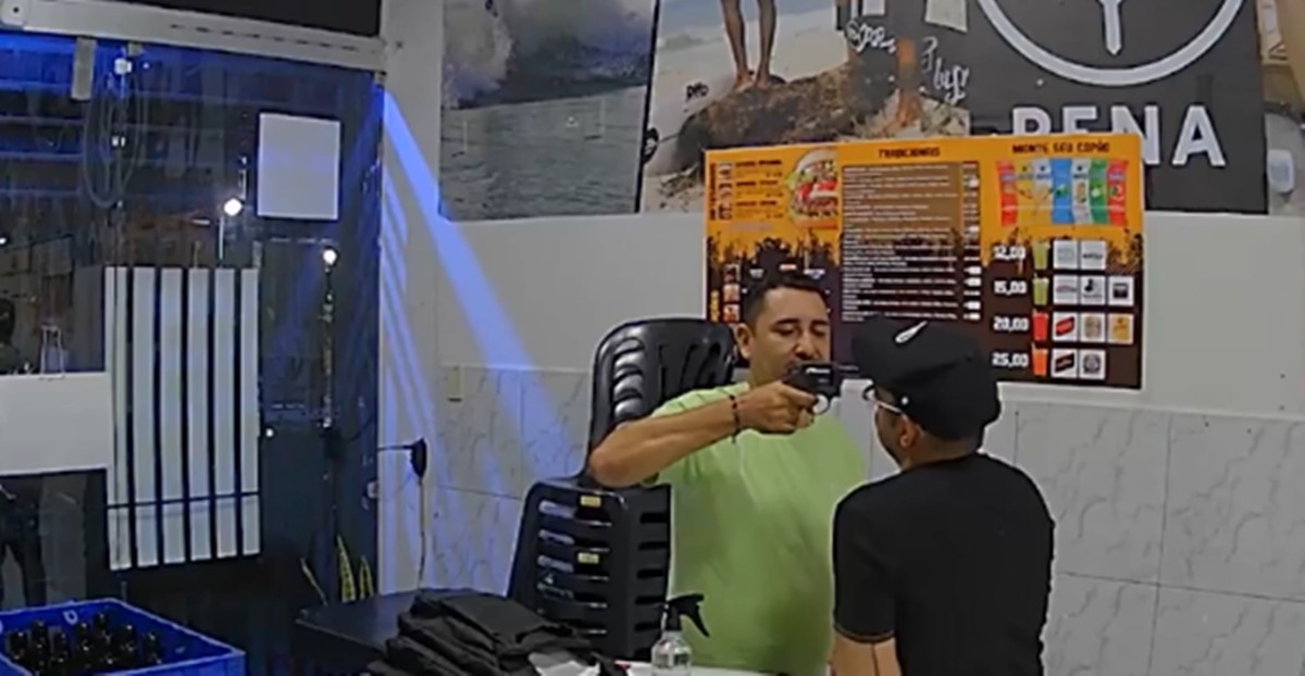 Suspeito de matar homem com tiro na cabeça em loja de conveniência é preso, no Sertão da PB