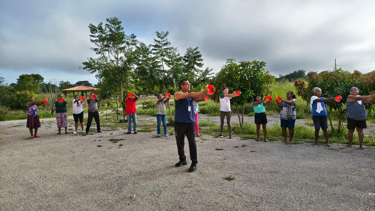 Exercicios ao ar livre com os menbros
