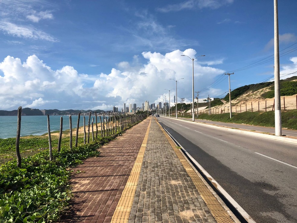 Lei autoriza construção na Via Costeira, em Natal (Arquivo) — Foto: Vinícius Marinho/Inter TV Cabugi