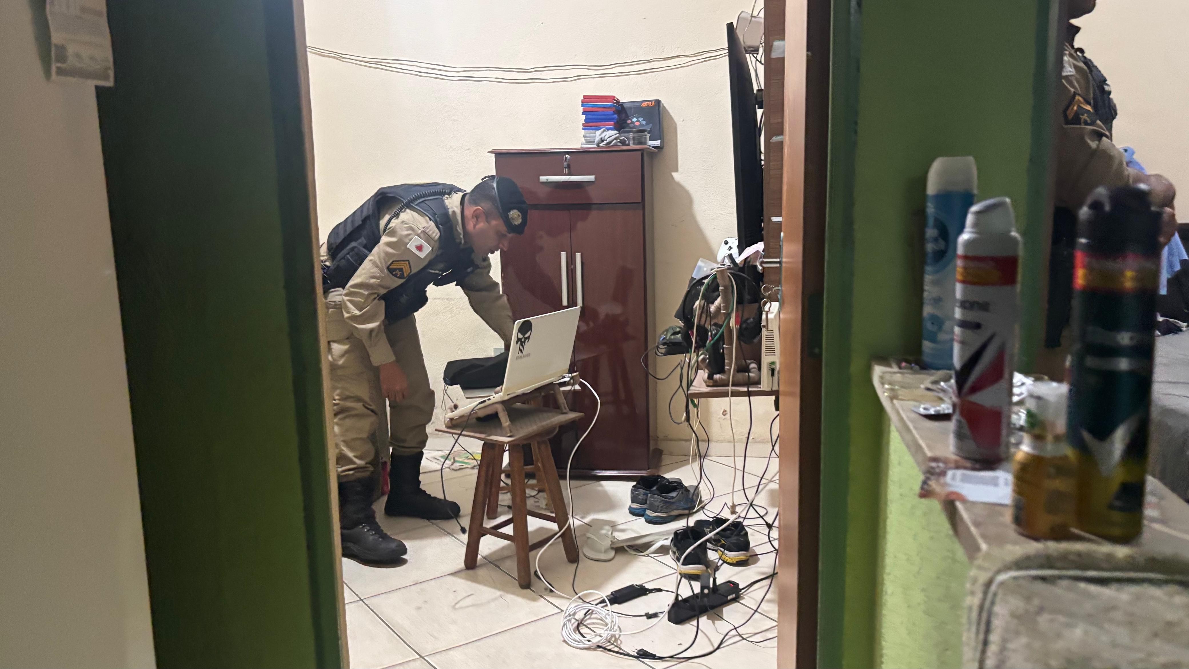 Guarda municipal é preso em flagrante suspeito de armazenar e compartilhar material de exploração sexual infantil