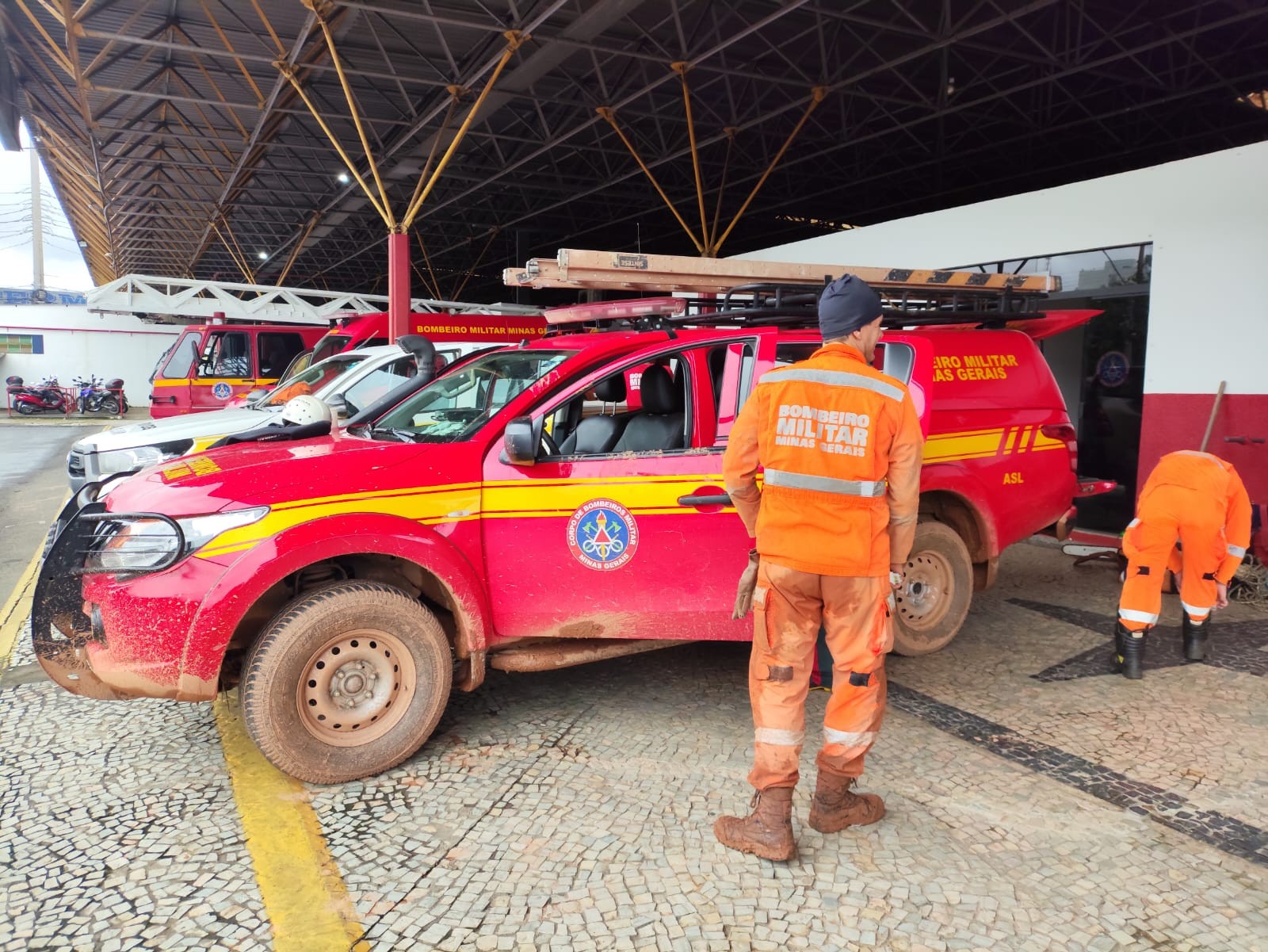 VÍDEO mostra Matias Barbosa debaixo d´agua; prefeitura decreta calamidade