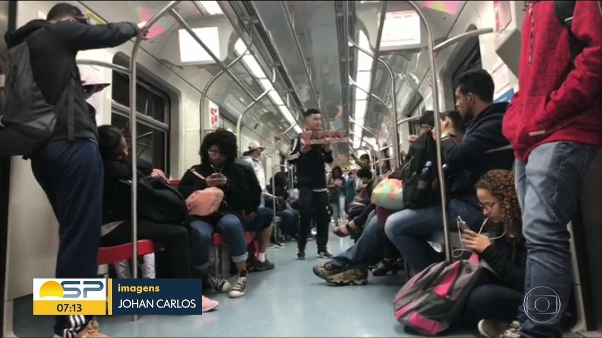 G1 - Passageiros da CPTM relatam sufoco para fazer trajeto Brás