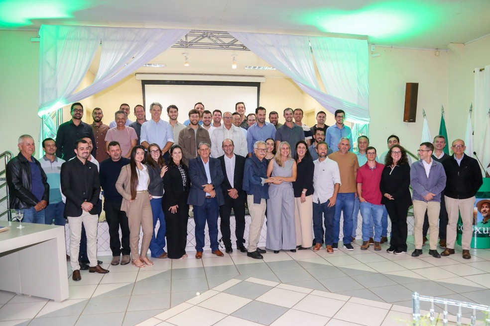 Formatura da 7ª turma do Programa de Desenvolvimento em Gestão e Educação Cooperativista ocorreu em maio — Foto: Crédito: Divulgação.