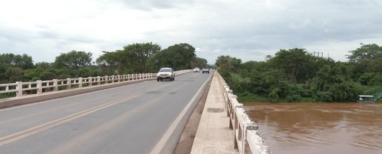 Ponte na BR-365, no Norte de MG, tem novas restrições de tráfego