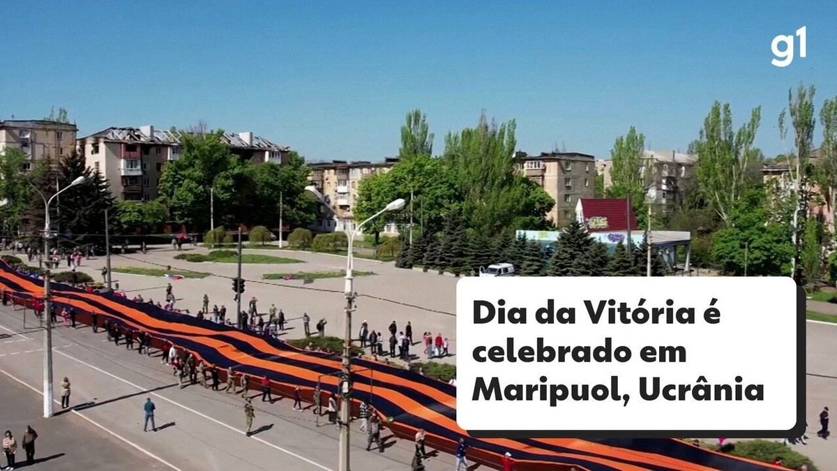 Forças ocupantes em Mariupol, na Ucrânia, comemoram o Dia da Vitória