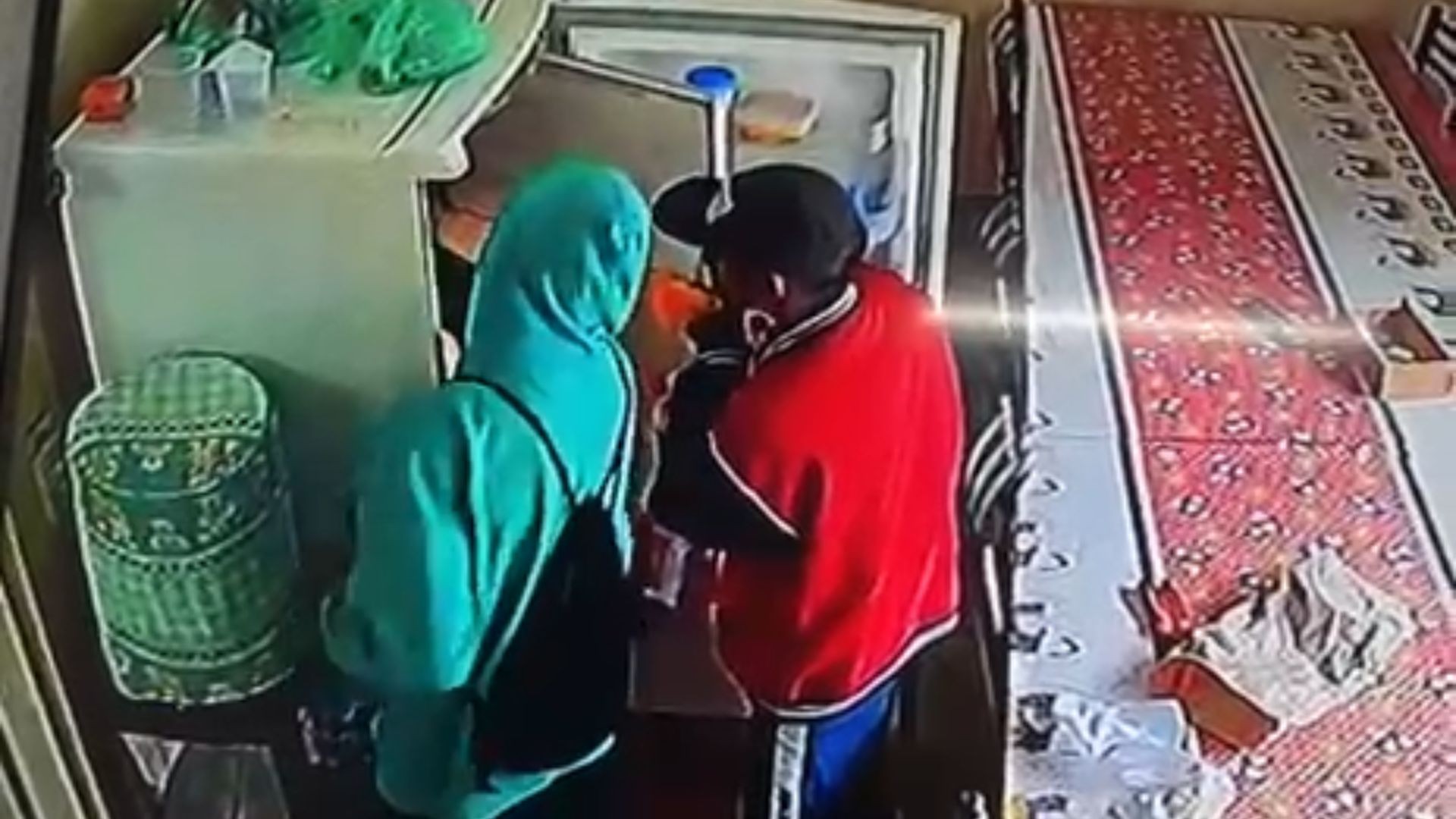 Homem é preso suspeito de furtar escola infantil e comer na sala dos professores em Marília; vídeo