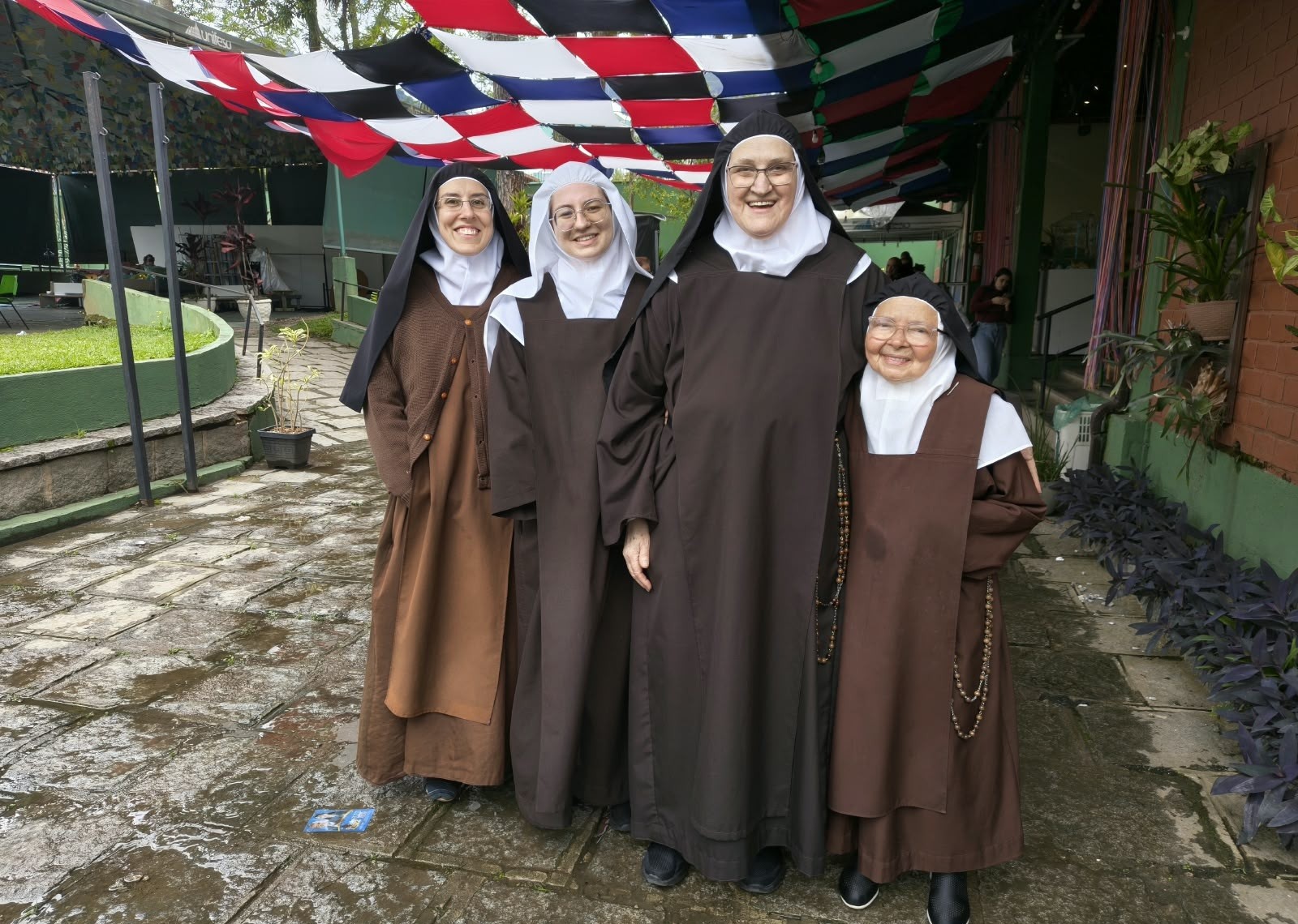 Eleições 2026: Monjas de clausura deixam convento para participar da votação em Teresópolis