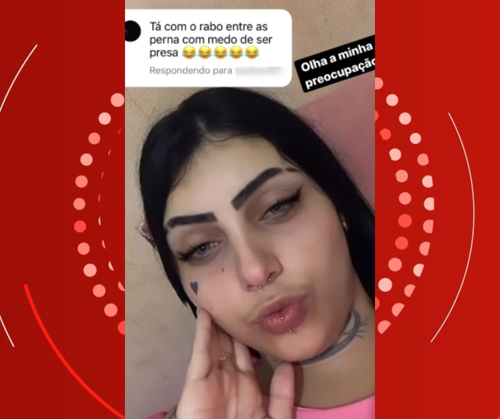 Nithiely postou mensagens nas redes sociais zombando das buscas por ela — Foto: Reprodução