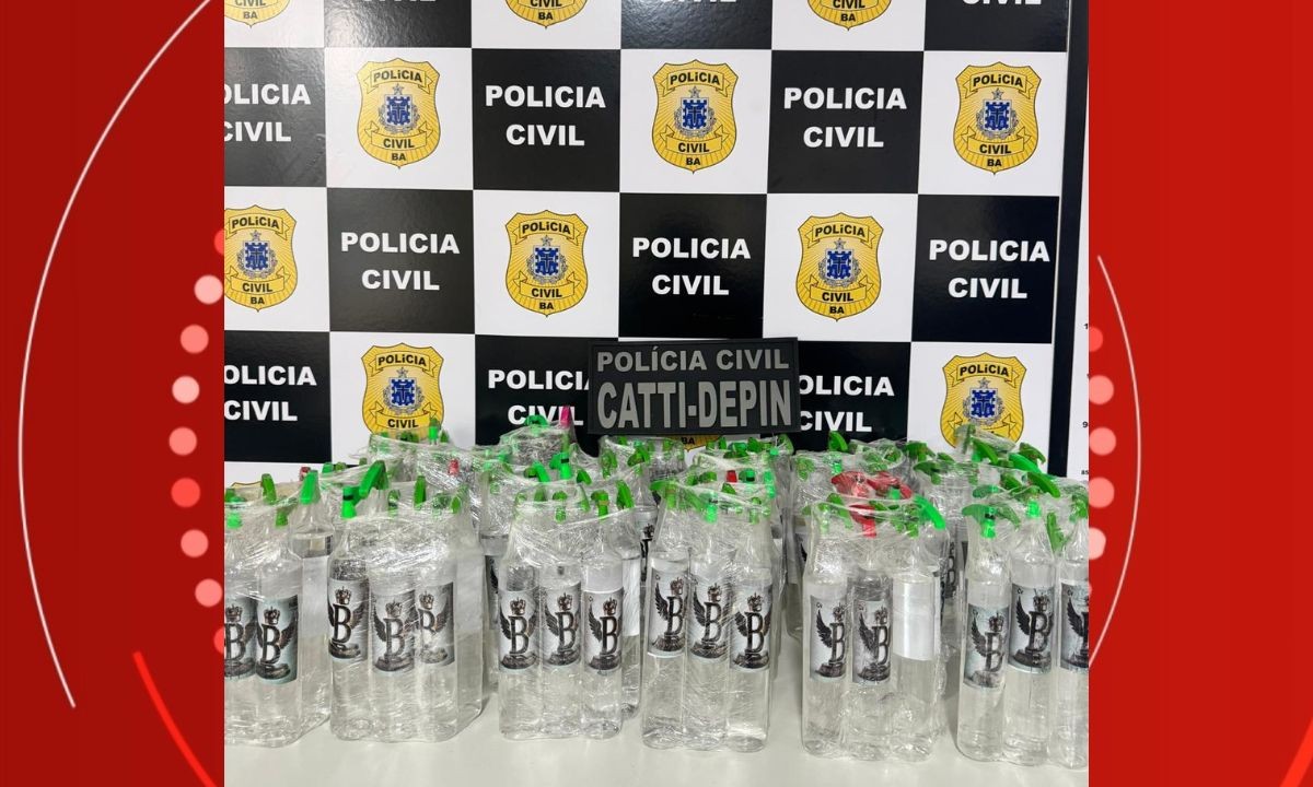Polícia apreende encomenda com lança-perfume enviada do Rio de Janeiro para Feira de Santana; droga seria vendida na Micareta