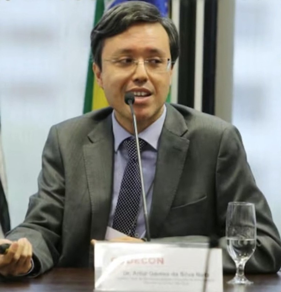 Artur Gomes da Silva Neto é exonerado do cargo de auditor fiscal — Foto: Reprodução