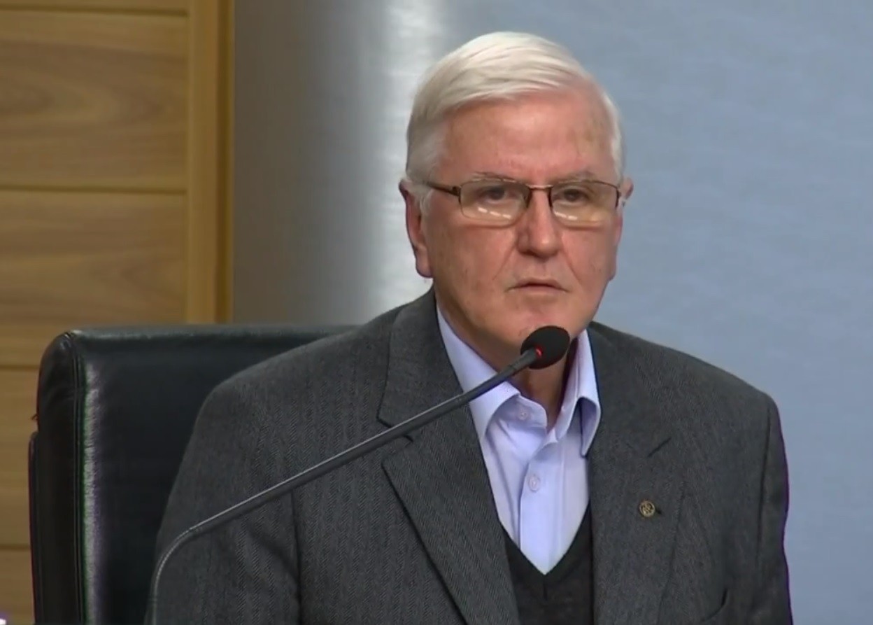 Ex-diretor preso por estelionato