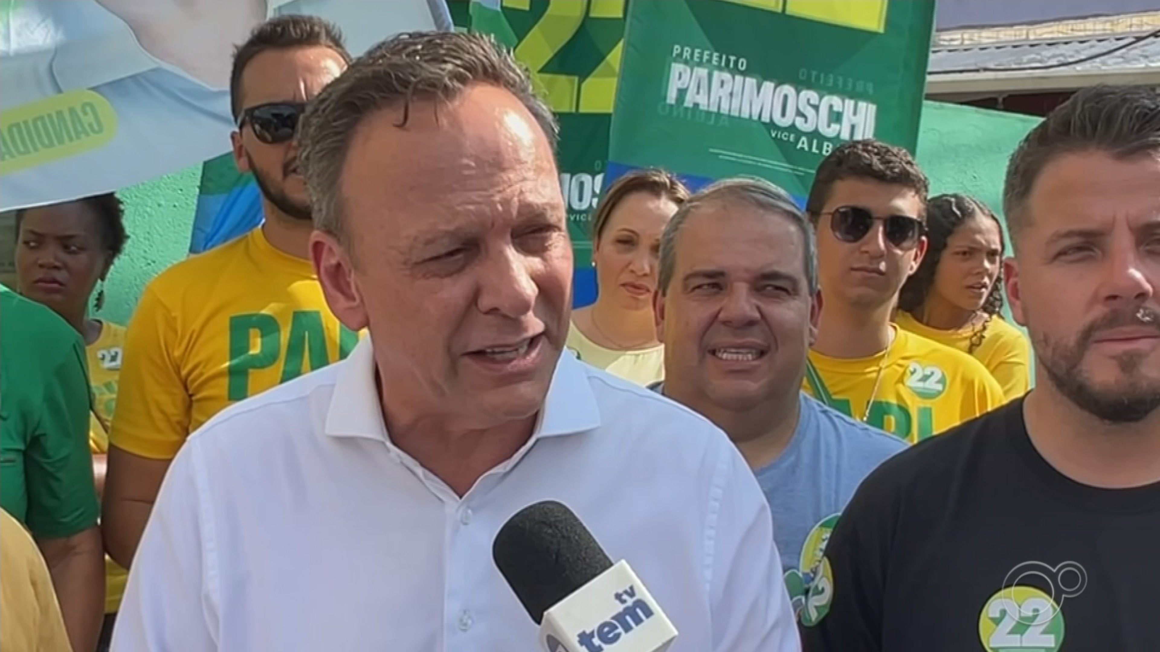 Candidato a prefeito de Jundiaí, Parimoschi visita Jardim Novo Horizonte e fala sobre projetos para habitação