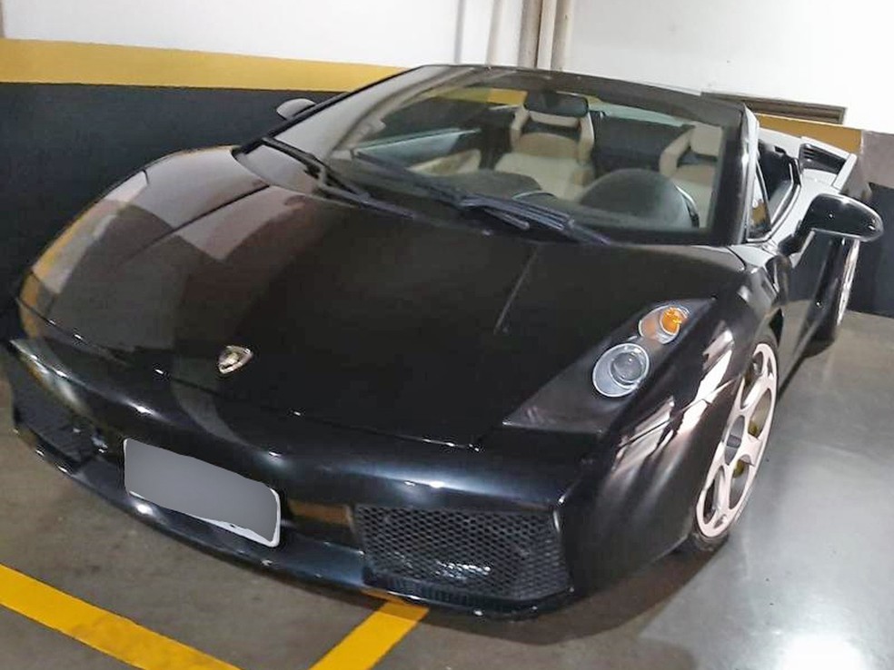Lamborghini apreendida pela PF — Foto: Reprodução