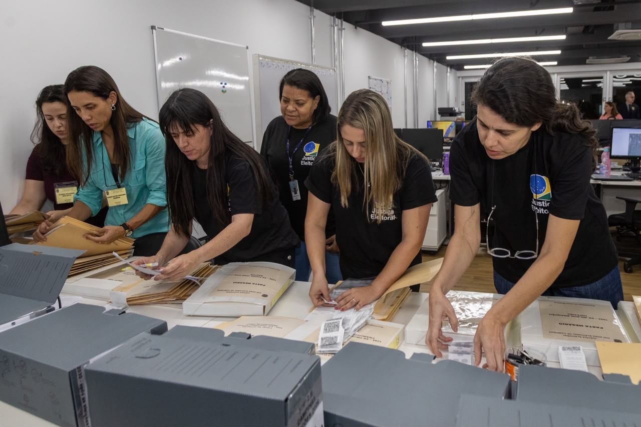 Agora é a apuração: cidades da região de Campinas contabilizam os votos