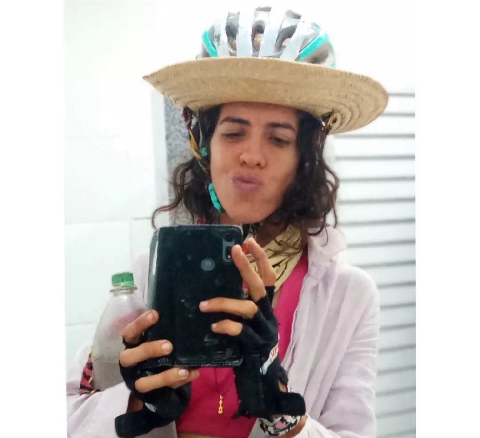 Julieta Hernández, desapareceu enquanto pedalava pelo interior do Amazonas. — Foto: Reprodução/Redes Sociais