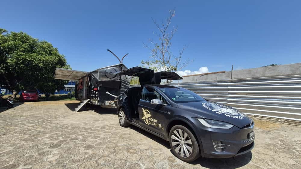 Projeto internacional 'Borboleta Solar' chega ao Amapá com trailer feito de lixo retirado do oceano