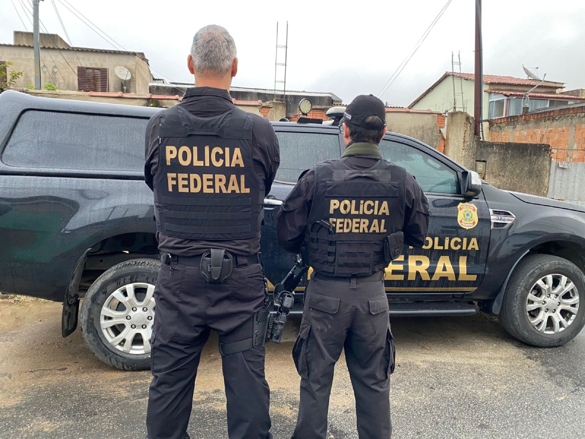 Operação da PF investiga tráfico de pessoas e trabalho análogo à escravidão em Pinheiral e Resende
