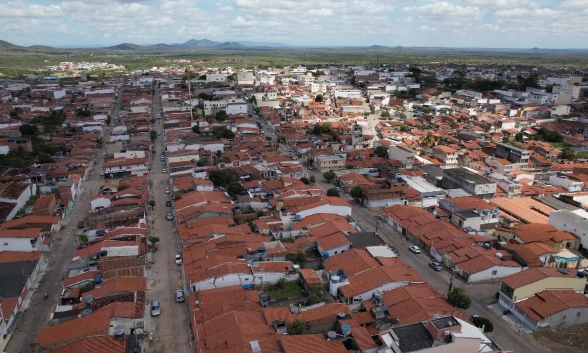 Instituição para tratamento de dependentes químicos tem atividades suspensas após denúncias de maus-tratos na Bahia