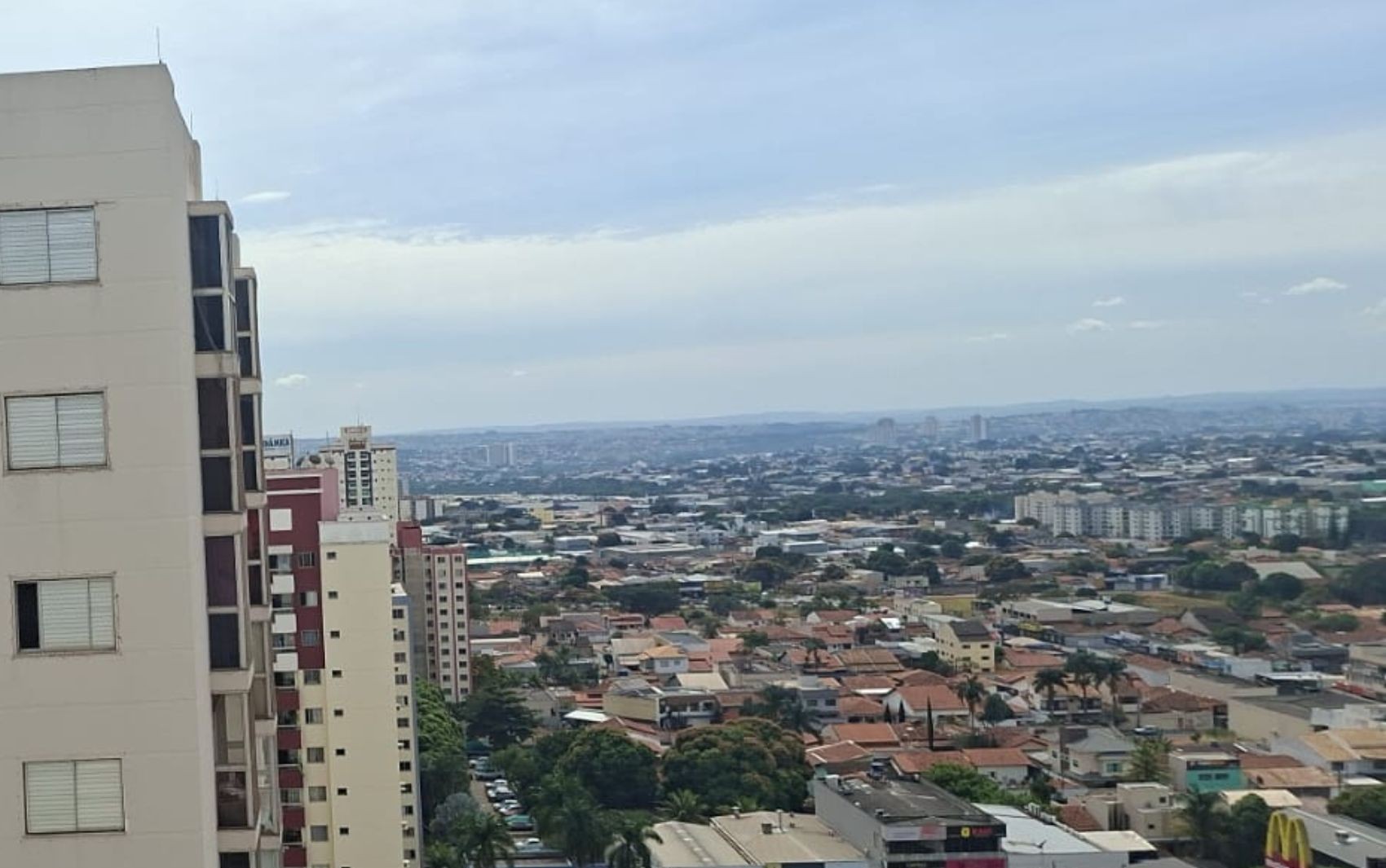 Chove em Goiás após chegada de frente fria; veja previsão