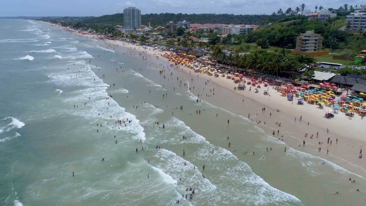 Após Itacaré, Prefeitura de Ilhéus proíbe exigência de consumação mínima nas praias