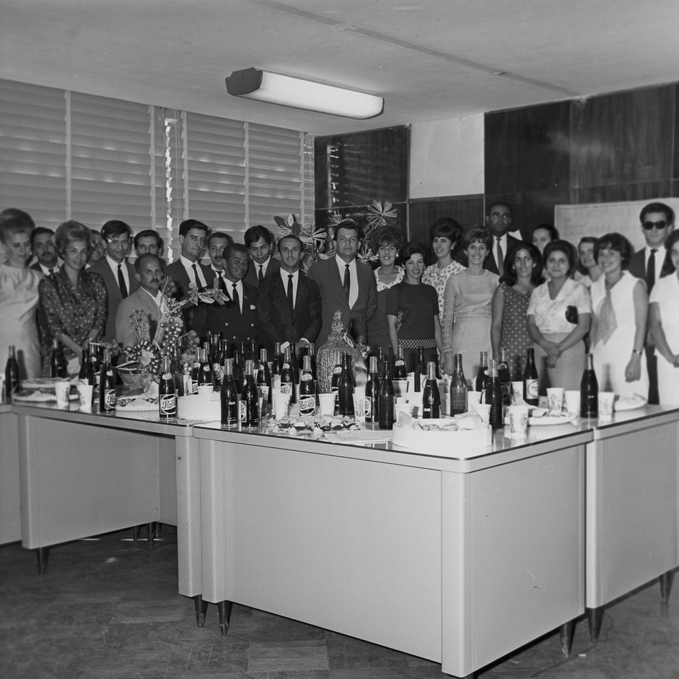 Confraternização de natal e ano novo, quando Brasília ainda tinha uma prefeitura, em 1965 — Foto: Arquivo Público do DF (ArPDF)