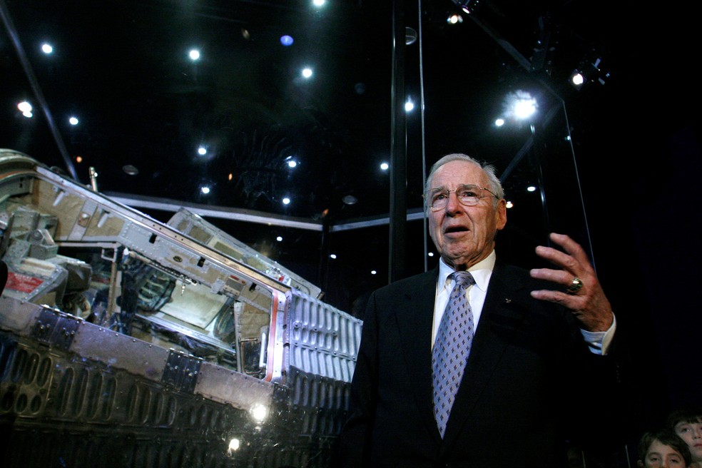Jim Lovell em 2006 — Foto: Reuters